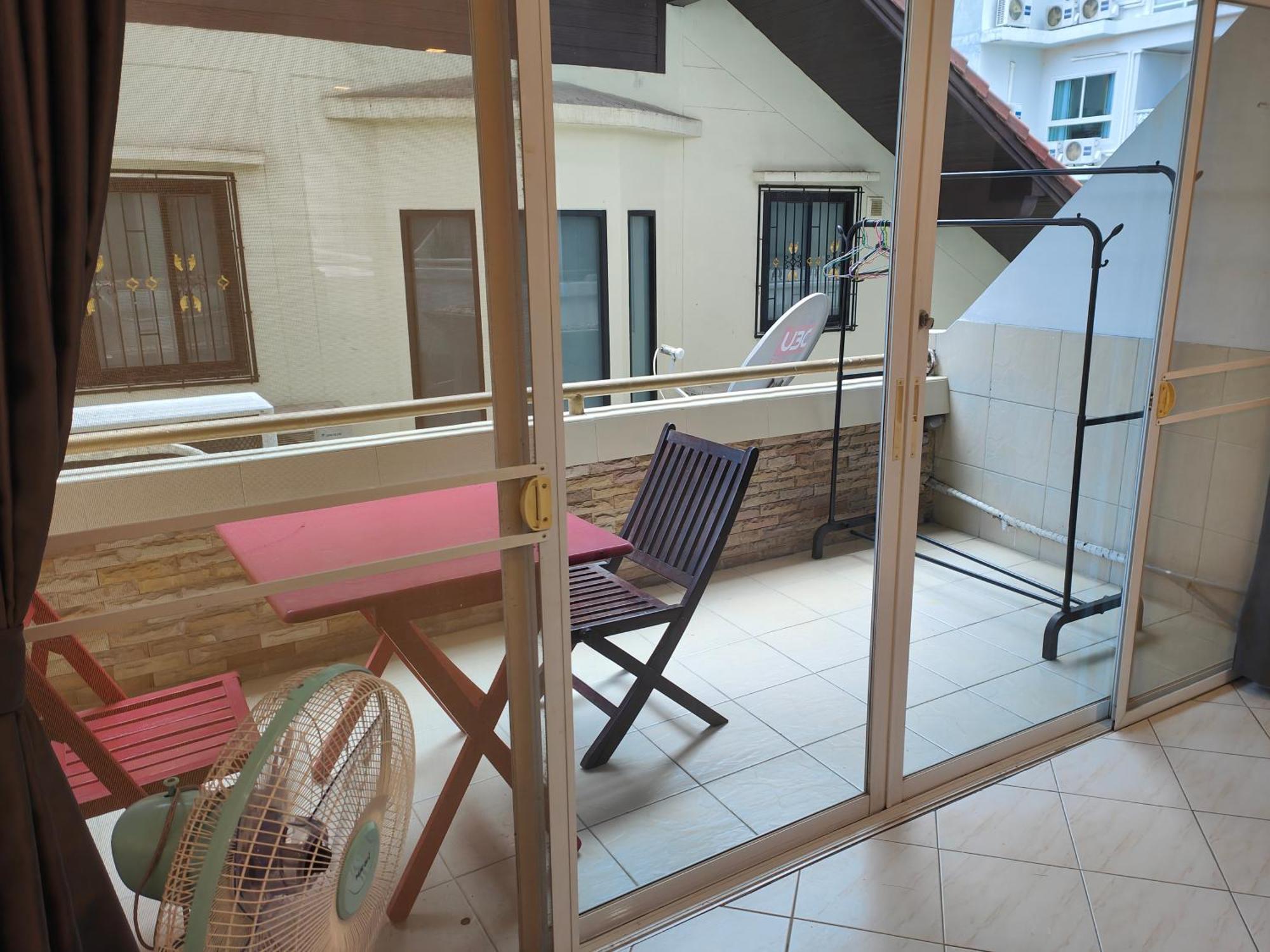 Jomtien Hill Resort Pratamnak Pattaya Ngoại thất bức ảnh