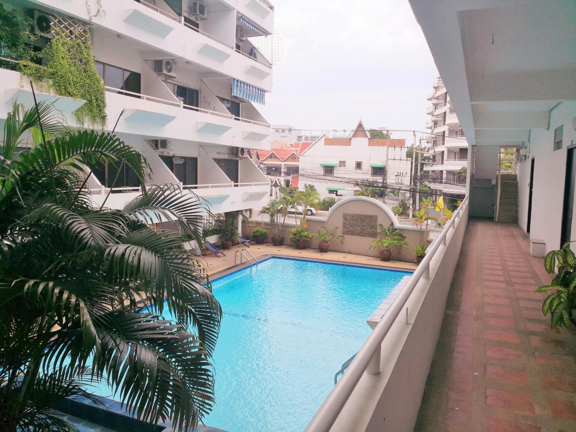 Jomtien Hill Resort Pratamnak Pattaya Ngoại thất bức ảnh